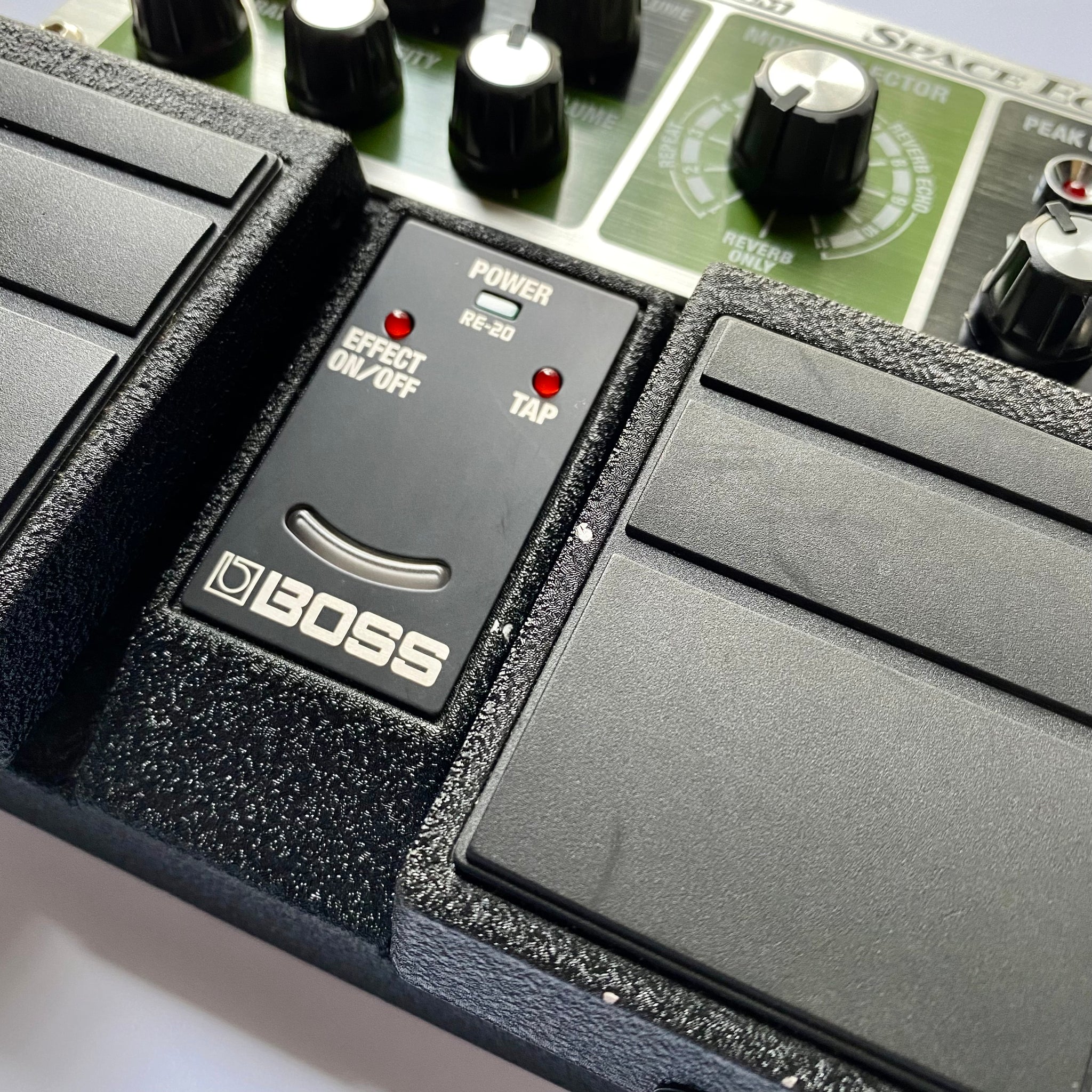 元箱入美品BOSS ME-20 guitar multiple effects 元箱入美品BOSS ME-20 guitar multiple effects