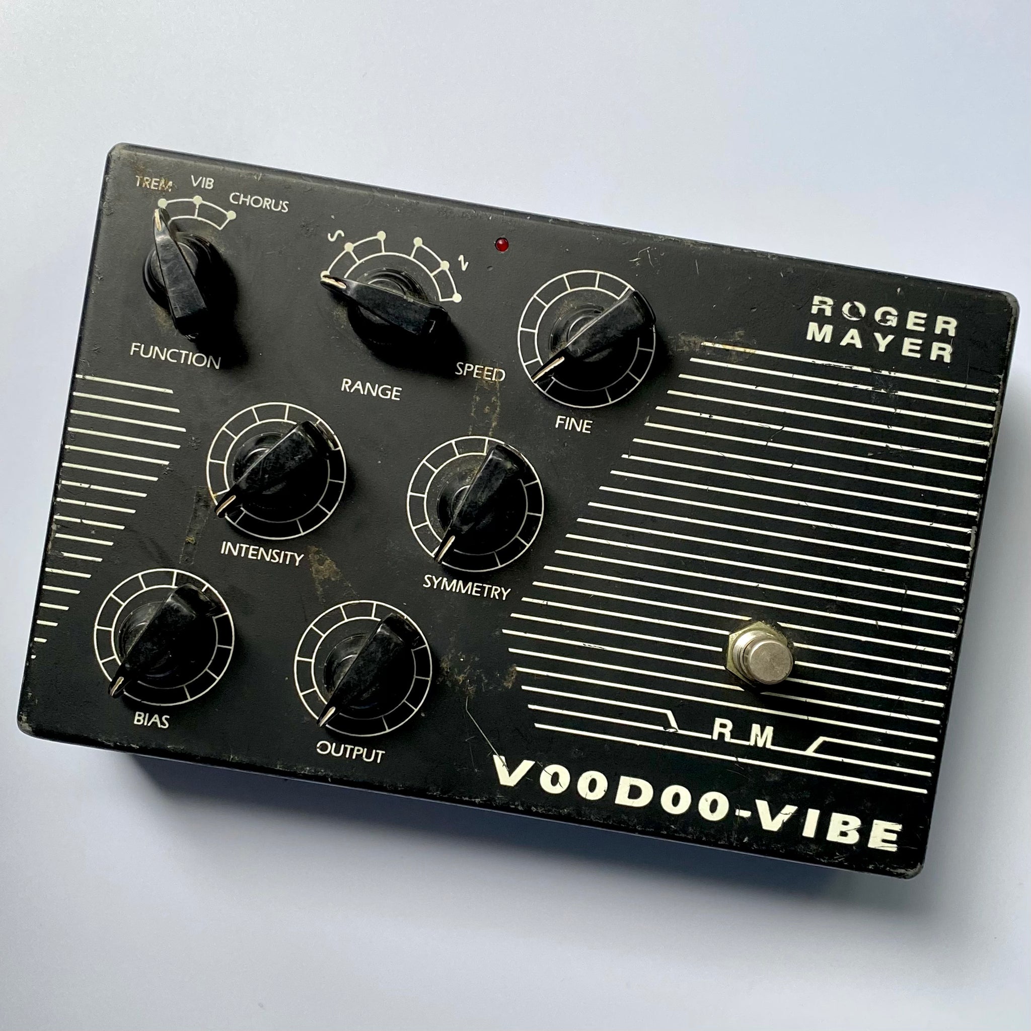 ROGER MAYER VOODOO-BASS CLASSIC ROGER MAYER VOODOO-BASS ROGER MAYER VOODOO-BASS CLASSIC ROGER MAYER VOODOO-BASS